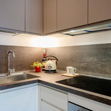 Apartman Guesthost - Nina - Your Comfort In The Heart Of *