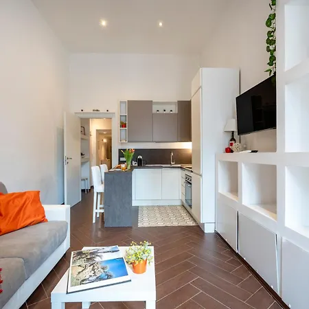 Guesthost - Nina - Your Comfort In The Heart Of