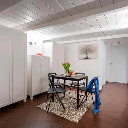 Guesthost - Nina - Your Comfort In The Heart Of *